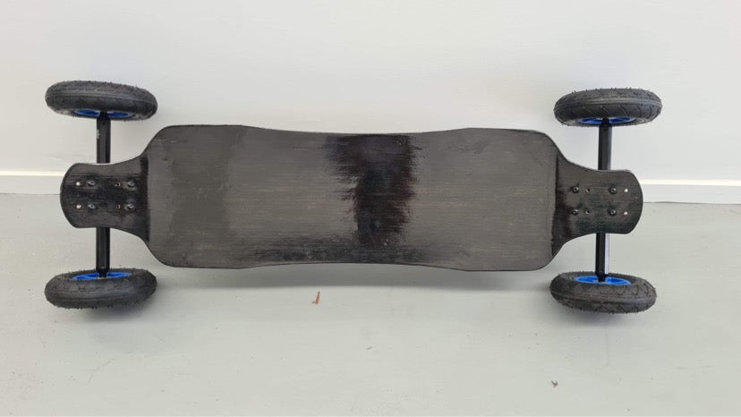 Tomiboi rolling chassis